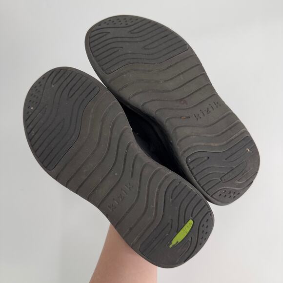 Kizik Athens Blackout 7.5 Sneaker Athletic Running Black Tie Hands Free - Picture 4 of 12